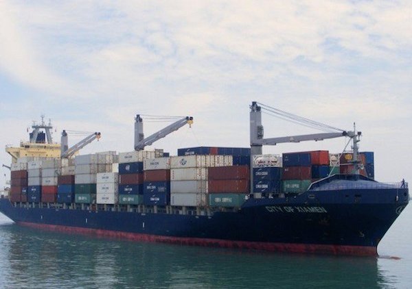 BusinessDayNg's tweet photo. 7 ships arrive Lagos ports with petrol, other commodities https://t.co/bz0TpWeRkt https://t.co/7rickMWJPP