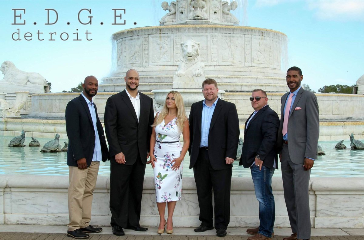 EDGEdetroit's tweet photo. @EDGEdetroit is here.We are putting #entrepreneur &amp; #ventureCapital together to get #startups going in #Detroit 

https://t.co/YIKctKgjrh https://t.co/2gF41yxXze