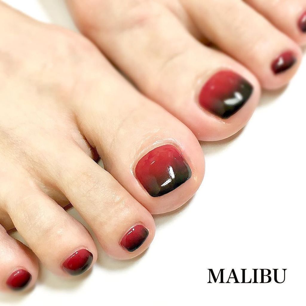 目黒プライベーネイルサロンlianaリアナ Twitterren 赤から黒のグラデーション フットネイル Footnails グラデーションネイル 秋ネイル Autumnnails Nail Nails Nailart Nailist ネイリスト ネイルアート ネイル ネイ T Co Qzvpop3n0c T Co