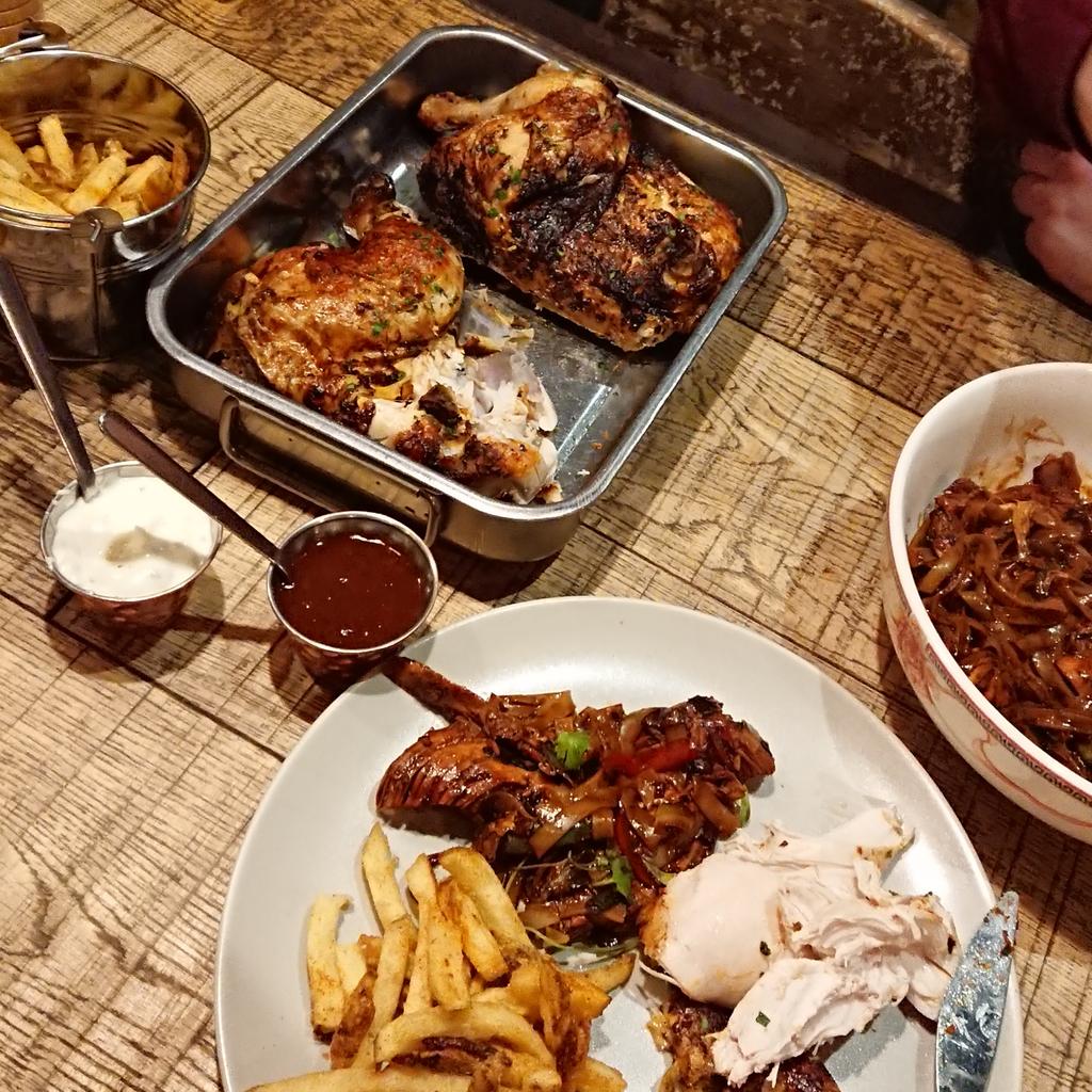 SpitroastCrosby's tweet image. Get that Friday Feeling with ALL the food @spitroastcrosby. Fresh rotisserie chicken at its best. Yum😜 #LiverpoolHour #merseyhour #southroad