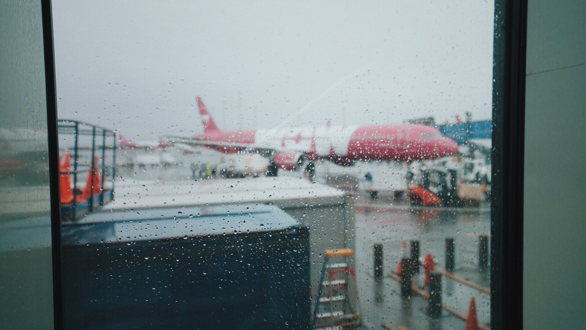 JaySwingler's tweet photo. This layover in Iceland is the dustiest thing i’ve done all year https://t.co/oPTXEVdPQL