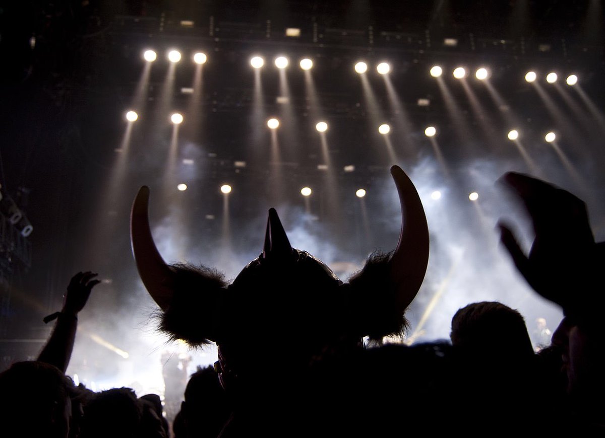 vikingverse's tweet photo. #Vikingweekend
Time to party like it's 999 https://t.co/MTPSoe1seZ