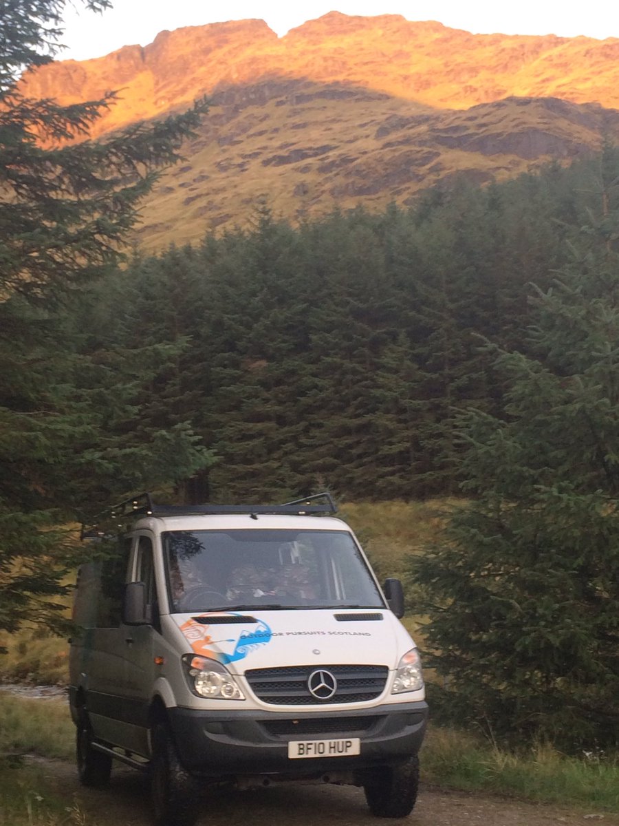 Bobinson1's tweet photo. Stunning commute to work this morning @adventacad #lifeofanassessor @UK_Haglofs @WigwamSocksUK @GlasgowsDofE @StThomasAqSec  well done https://t.co/OCrioG2SYc