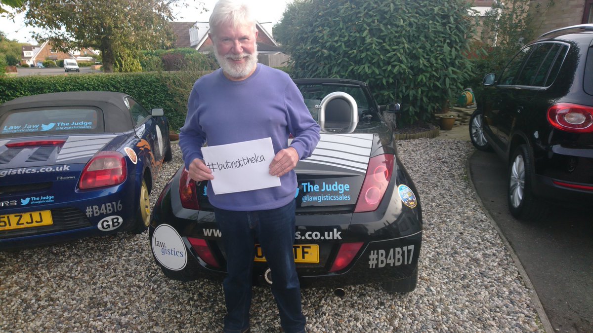 LawgisticsSales's tweet photo. Even santa-claus knows whats up #butnottheka #b4b17 @LawgisticsLegal https://t.co/Vgp3H2WqhZ