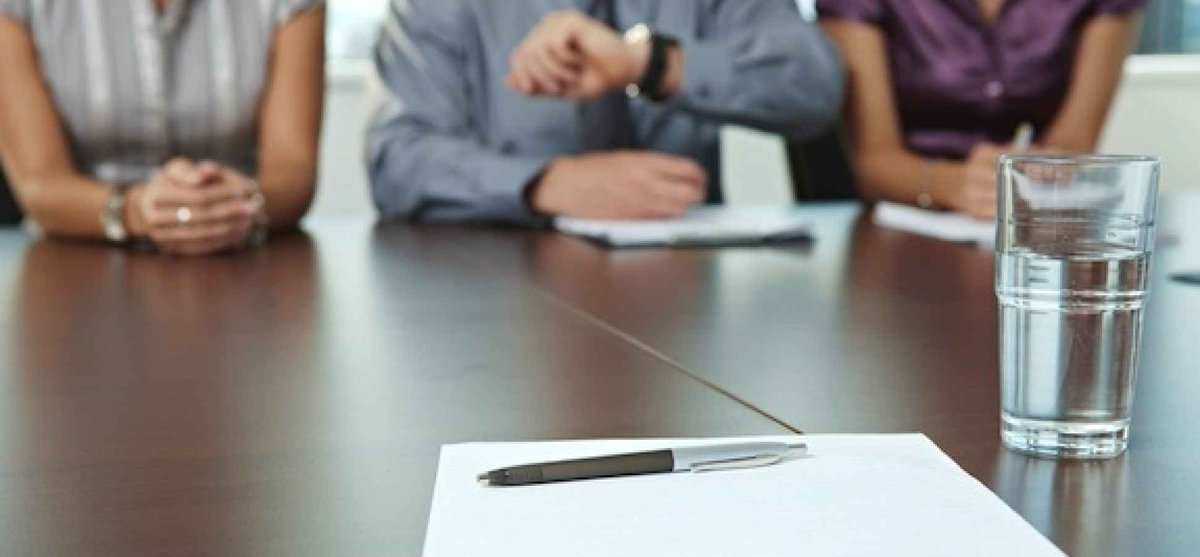 AugmentHR's tweet photo. Being able to spot a potentially toxic employee during an interview is vital. Here's 5 red flags to identify them: https://t.co/cpMU1k5uwQ https://t.co/P7KwMZoIK9