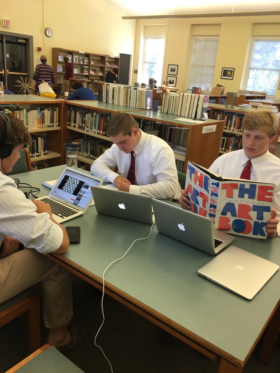STC_STUCouncil's tweet photo. Game day and the jocks are still studying #weplayschool https://t.co/KXqLQuFXjg