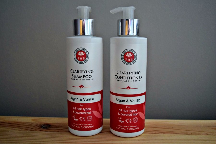 JustEmmaBlog's tweet image. My latest #haircare #review feat. @PHBbeauty - justemma.co.uk/2017/10/phb-cl… @BloggerBees