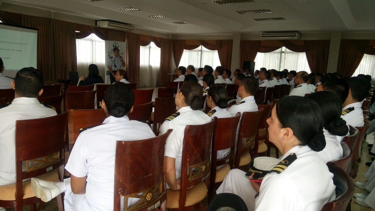 ISSFA_ECUADOR's tweet photo. #Guayaquil I Personal militar de Base Naval Sur reciben #CharlasISSFA sobre los servicios y beneficios del Instituto https://t.co/nPE7Ds3Hls