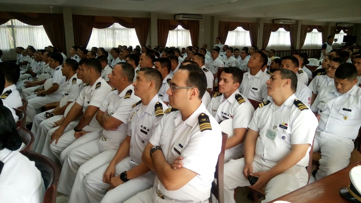 ISSFA_ECUADOR's tweet photo. #Guayaquil I Personal militar de Base Naval Sur reciben #CharlasISSFA sobre los servicios y beneficios del Instituto https://t.co/nPE7Ds3Hls