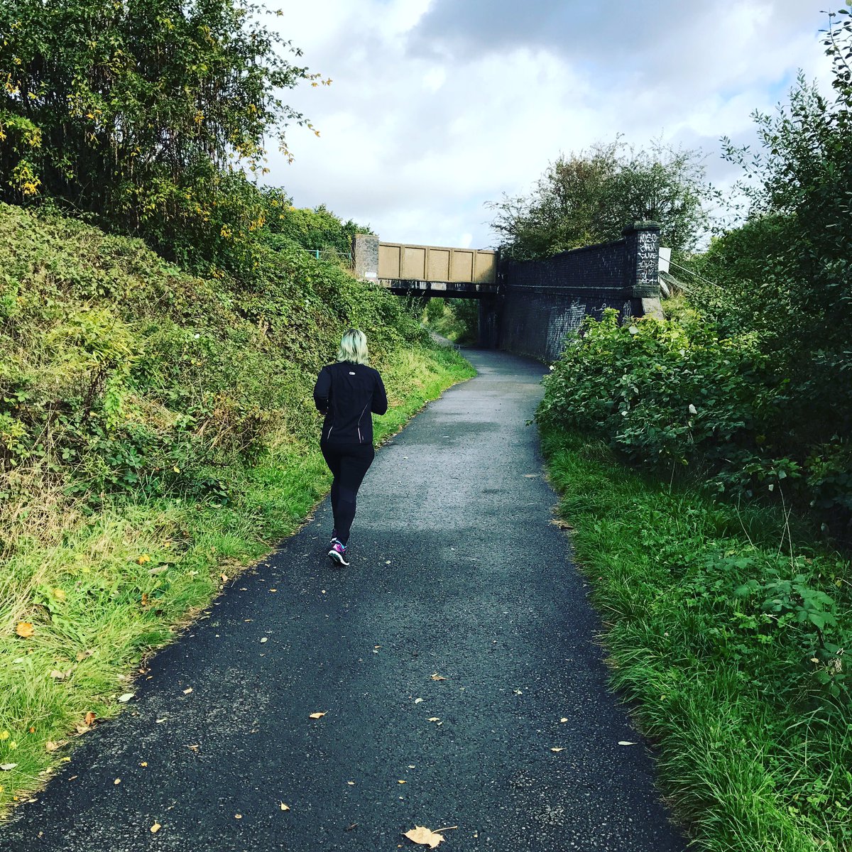 runtofitnessAC's tweet photo. One of my clients working hard #LoseWeight #trainhard #runarace #personaltrainer #runningcoach #Manchester #Cheshire @VanessaLKMay https://t.co/TFfZsuW4lW