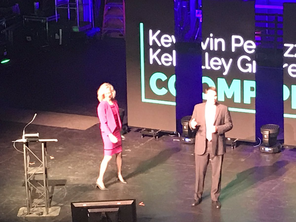 DigitalMtgGuy's tweet photo. The Kelly and Kevin show! The BEST compliance team ever!!! #uhmapc2017 https://t.co/qPA3mQ5KUQ