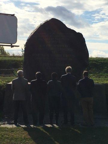 danieldoylesr's tweet photo. J’ai visité le “Black Rock” avec @DenisCoderre pour réitérer notre soutien à la communauté irlandaise et les plans pour un mémorial digne https://t.co/g5on9yH3jq