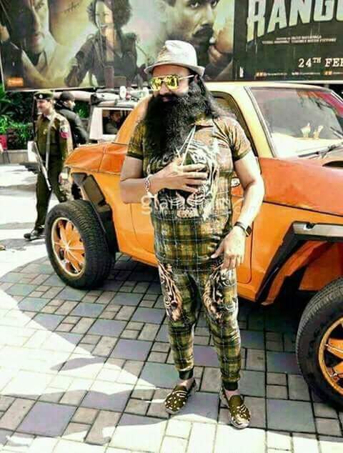 Amar_Singh_Insa's tweet photo. प्रेम और आस्था दोनो पर ही
किसी का जोर नही है.
ये मन जहाँ लग जाए..
वही पर रब नजर आता है..
#MSGEverywhere https://t.co/1HoOMnAiph