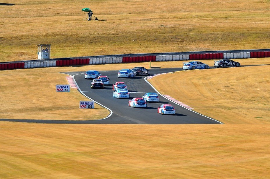 Ingressos para etapa no autódromo de Tarumã estão disponíveis 🔝🏁

Acesse para saber mais - brasileirodemarcas.com.br/noticia/ingres…

<a href="/duda_bairros/">Duda Bairros</a> 📷