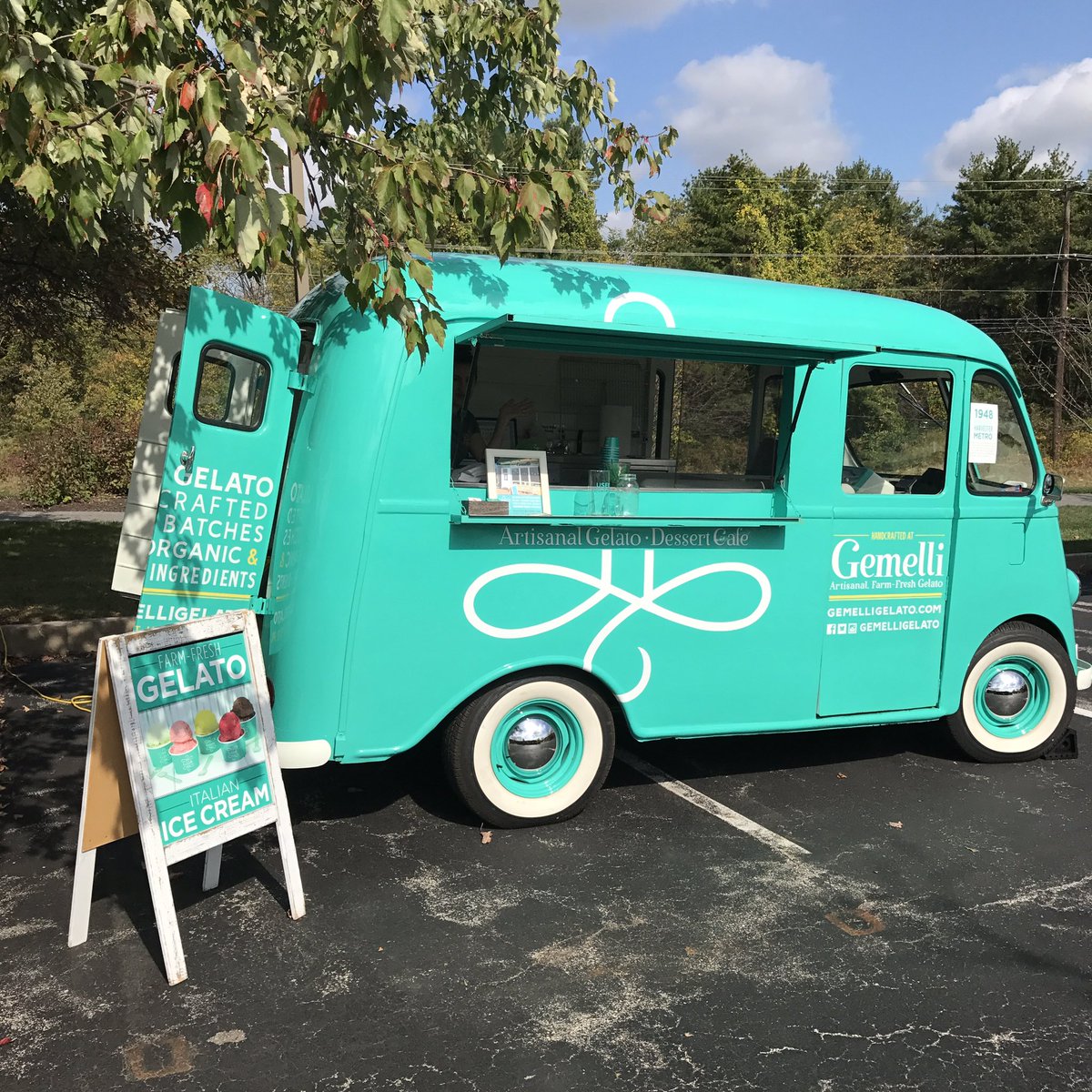 #followgemelli !! The #gemellitruck is at <a href="/Vanguard_Group/">Vanguard</a> in Malvern till 1pm! Come get farm fresh gelato in this warm day 🎉😋🍦
