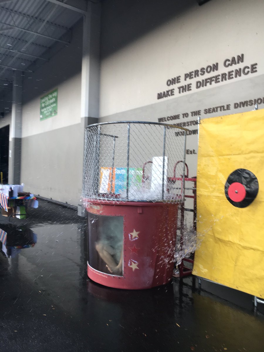 What a great time in the Seattle Building with Dunk a Sup day. Driving growth with leads.
<a href="/wwalker1985/">Wesley Walker</a> <a href="/NorthwestUPSers/">Northwest UPSers</a>