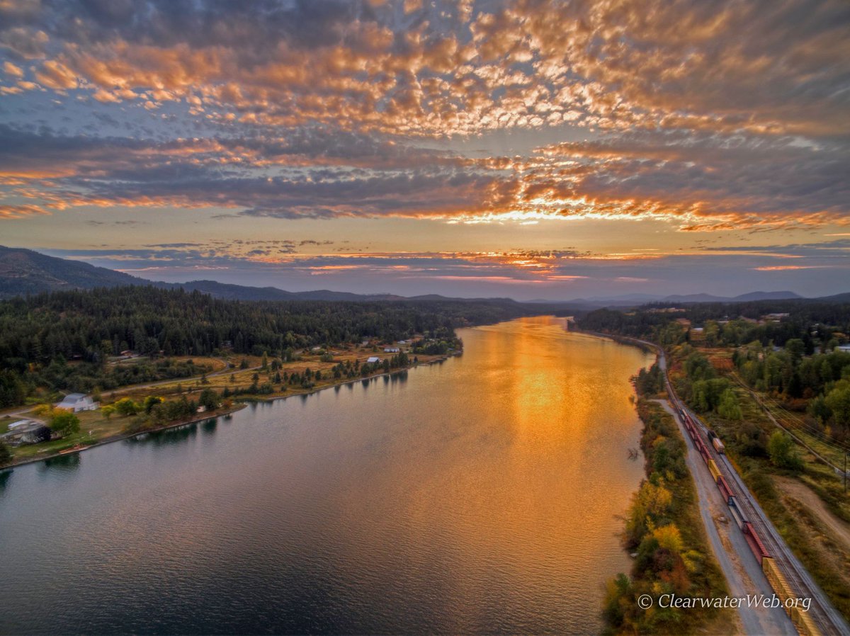 AvistaUtilities's tweet image. The #PendOreille River is a #tributary of the #ColumbiaRiver. Photo: Clearwater Web Development and Videography.