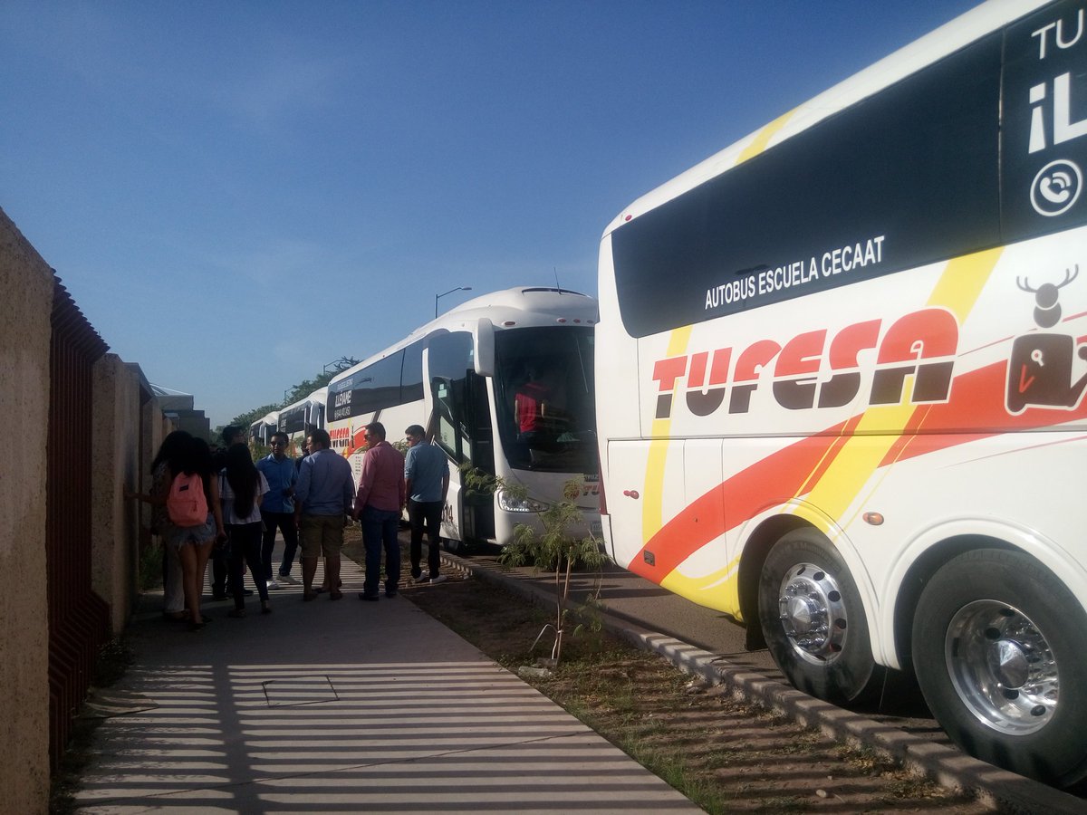 CapituloAMLORI's tweet photo. @CapituloAMLORI listo para partir a #SanCarlos y #PuertodeGuaymas por @CiLOG_Mexico, @MexicoLogistico, #Cilog2017 https://t.co/4ouhzZ5X84