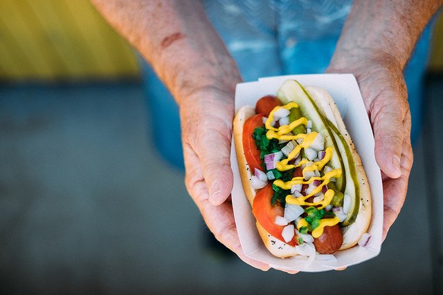 Is it lunchtime yet? Stop by the Dawg House in Lynxville and they'll provide the grub. ow.ly/tsk630fH5N7 #wigreatriverrd #wheretoeat