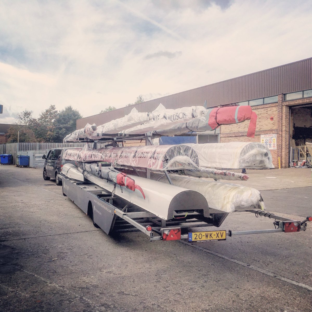 One of the #SharkTrailers is off to <a href="/beAshark_EU/">HUDSON EUROPE</a> with some fresh #Sharks #SVT20
