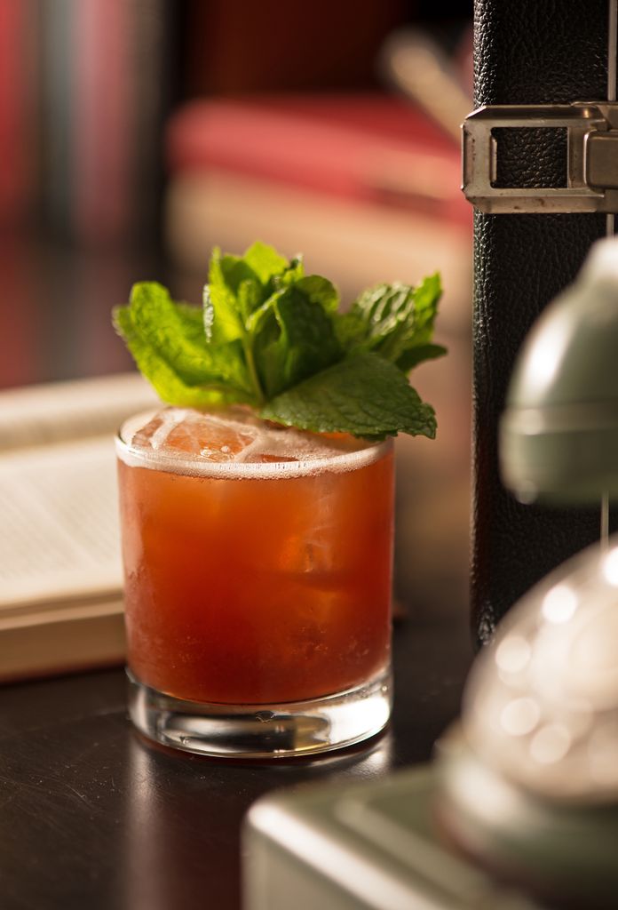 Where else would we start the weekend? Happy hour is from 5-8 PM! #drumbar