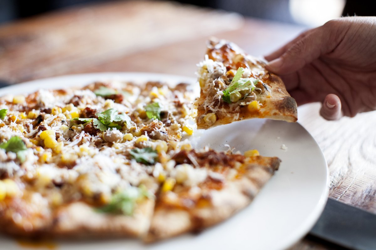 PigAteMyPizza's tweet photo. CONTEST ALERT! In honor of Pig's new Sunday hours from 11a-8p, we are giving away 1 FREE PIZZA to a lucky pig fan. Like+RT to enter by 10/7. https://t.co/uVOI7MG1ed