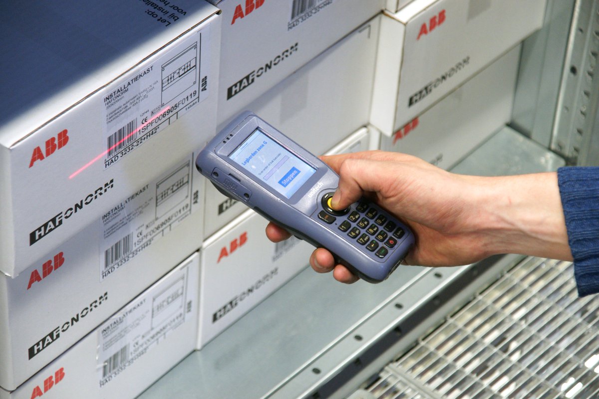 Vacatures voor in ons centrale distributiecentrum in Alkmaar: Logistieke medewerkers en logistieke oproepkrachten.
tinyurl.com/ya2p7qva