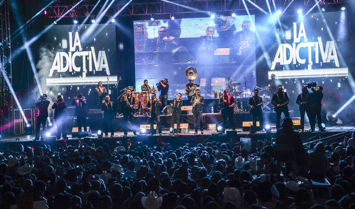 #Entérate | Esta noche da inicio la "Feria de la Raza Colón 2017"

Checa la cartelera aquí: bit.ly/2xnNlM6