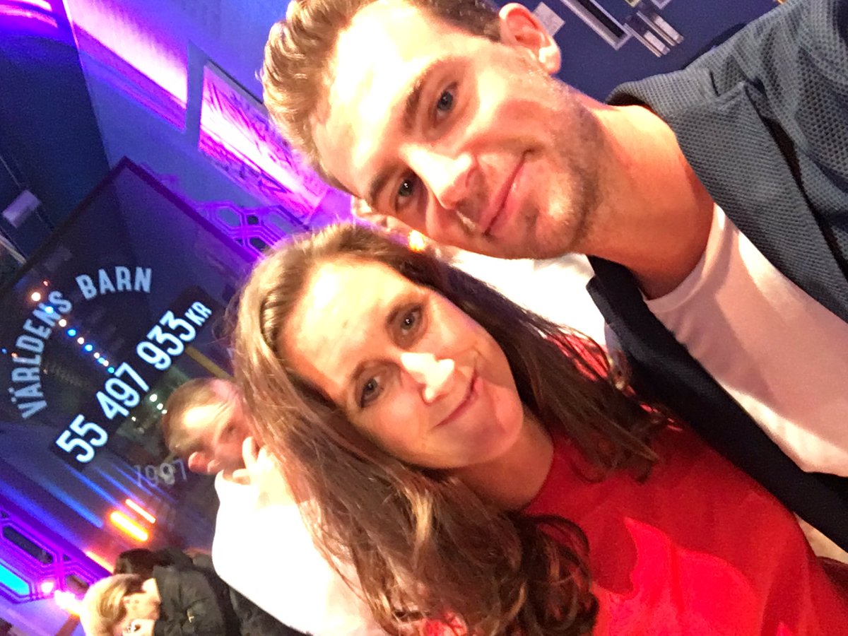 Fredrik Hammarbäck (@fhammarback) on Twitter photo Vi är såå glada efter kvällens Världens barn-gala. Drygt 55 miljoner - WOW! Tackar SVT och <a href="/HannaStjarne/">Hanna Stjärne</a> för bra arrangemang! #världensbarn Vi är såå glada efter kvällens Världens barn-gala. Drygt 55 miljoner - WOW! Tackar SVT och <a href="/HannaStjarne/">Hanna Stjärne</a> för bra arrangemang! #världensbarn