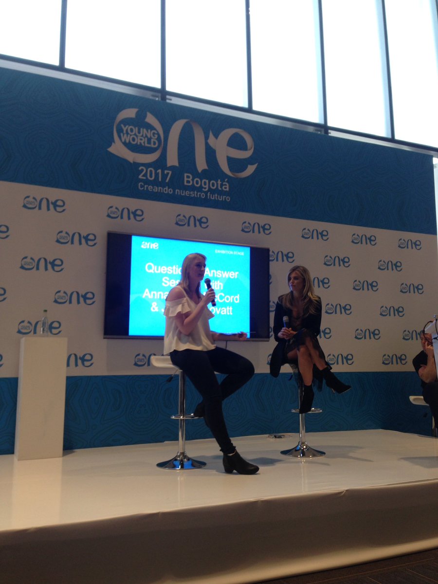 .<a href="/OYWLondon/">OYW London</a> ambassador @JemimaLovatt launching the eliminating domestic abuse document with Annalynne McCord #oneyoungworld
