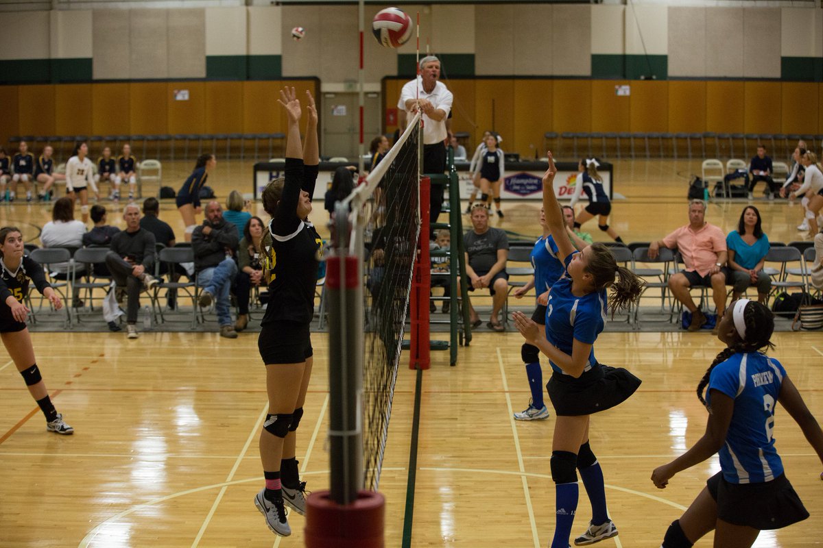 WWUtournaments's tweet photo. You can find snapshots of yesterday's action at https://t.co/hU4i0SVVlb.
#WWUFallClassic https://t.co/d6Q6fEQYHz