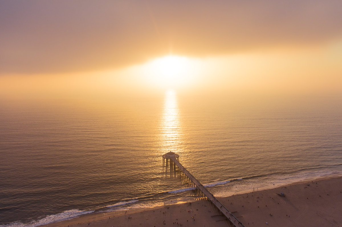 Rise and shine ☀️ Good morning from Manhattan Beach <a href="/citymb/">Manhattan Beach City</a>