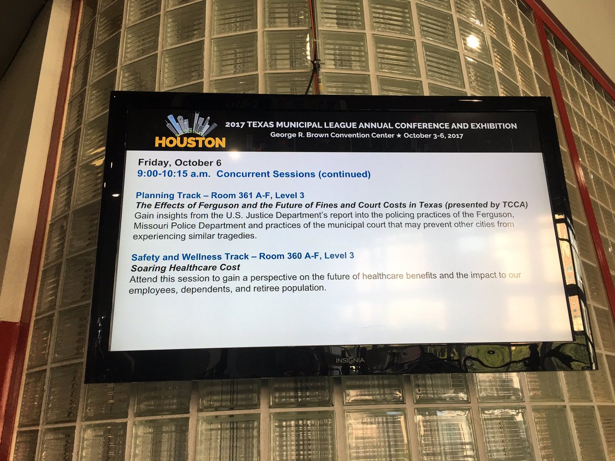 rkellusturner's tweet photo. #HoustonStrong Great convention center, great conversation, great city! Thanks to @TML_Texas & TCCA for the invite to speak at #TMLAC2017 https://t.co/fl8CHZgdTw
