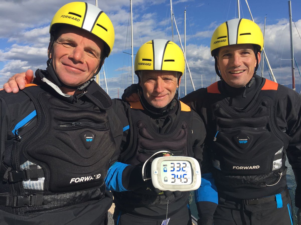 Tixwave_Sailing's tweet photo. Great afternoon training with #tixwave @Easy_TF - new speedrecord for the boat: 34,5kts/30.4 avg on a 1000m. The happy faces sum it all... https://t.co/PtKsGQASJ1