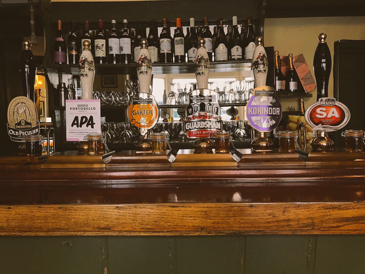 staghuntsman's tweet photo. Its also #WorldSmileDay and on a #Friday...a perfect mix if you ask us! So are our array of local beers and ales -enjoy the weekend with us! https://t.co/i8SQ1v3KXw