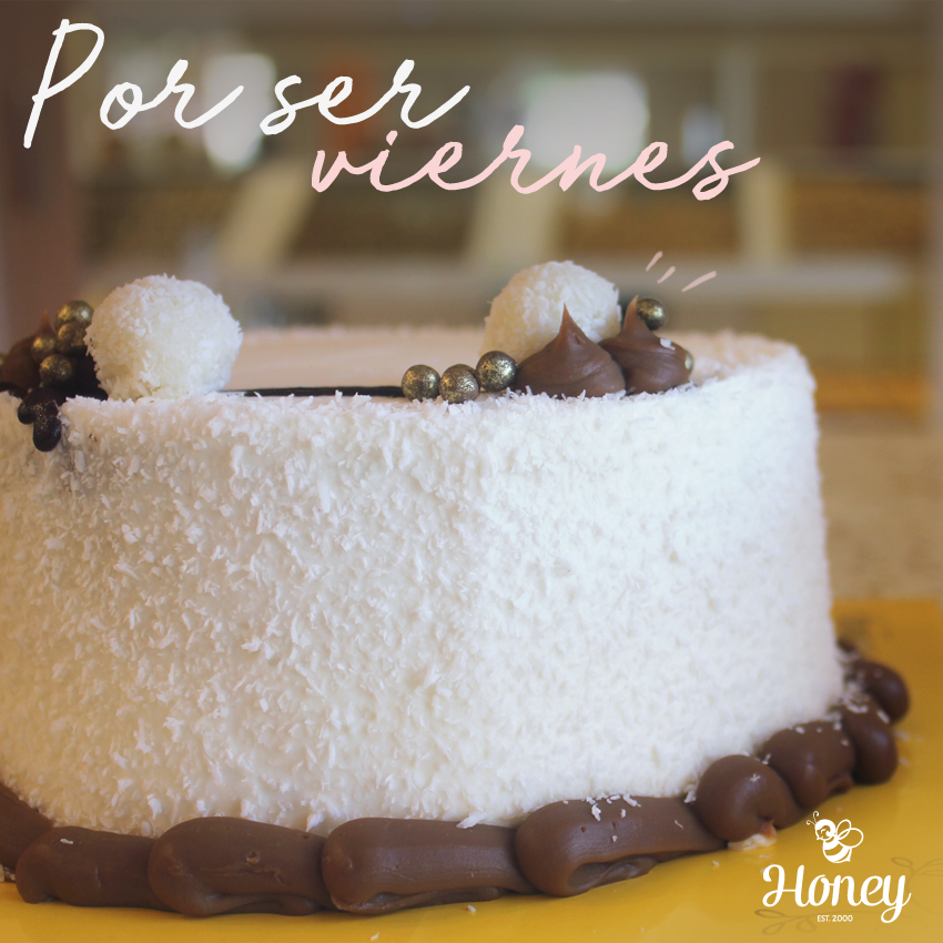 confiteriahoney's tweet photo. ¡HOY rompemos la dieta! Te esperamos 😀 https://t.co/rXG2fApjHH