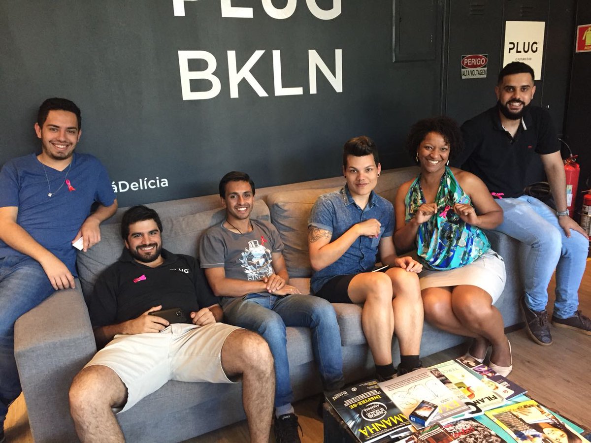 Inter_Digital's tweet image. Em Outubro, a @Inter_Digital  e a @Plugco_  estão juntos contra o câncer de mama.  #outubrorosa #vidadecoworking #plugbkln #interdotnet