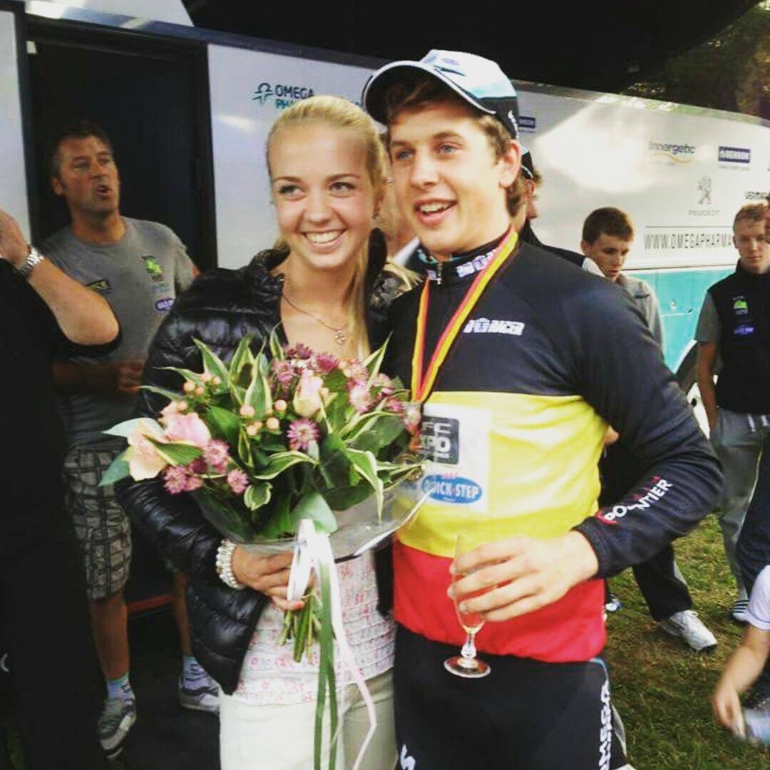 Engels1Benny's tweet photo. @JensWallays succes in je verdere loopbaan. Bedankt voor de fantastische momenten dat we met jou mochten beleven als mens en als renner. https://t.co/gOon4TN21J