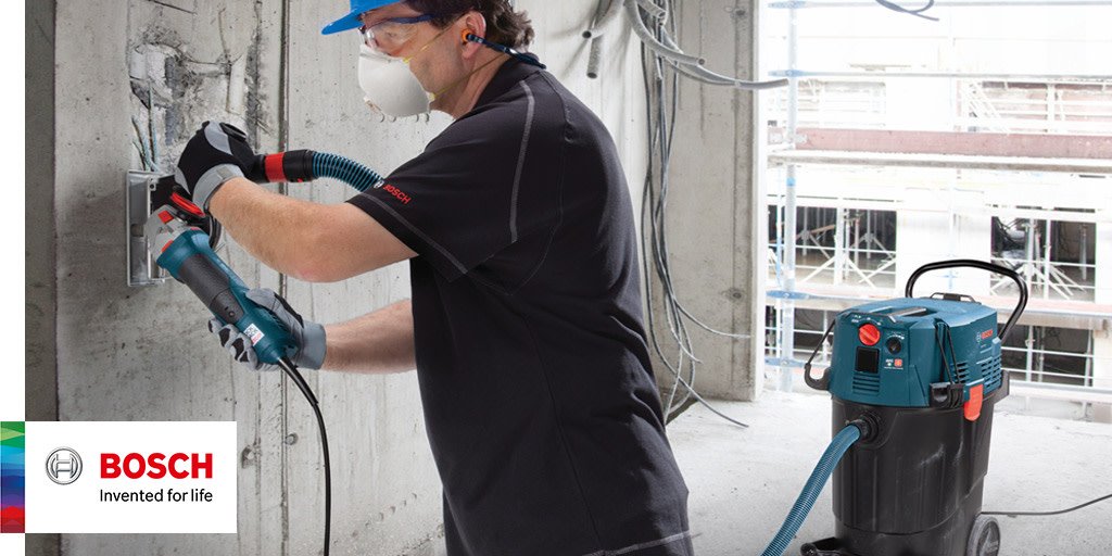 BoschToolsNA's tweet photo. Looking to #MakeDustHistory? Get the VAC140AH to move toward #SilicaDust rule compliance w/Auto Clean & HEPA filter: https://t.co/04ueCnLFY2 https://t.co/C4bYzq603D