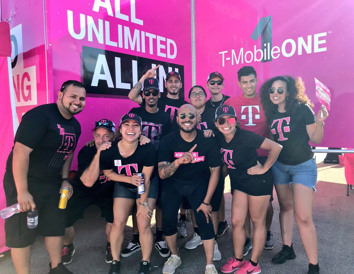 DaisyyRodd's tweet photo. DFW Central Cyclones breaking records!! Thanks boss for always going above &amp; beyond to take care of your team! #Squad #LoveMyTeam ❤️ https://t.co/uSmJ04OTgm