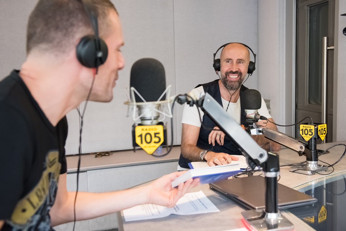 105MiCasa's tweet image. C&apos;è anche @matteograndi in studio stasera! #farweb @MaxBrigante @Radio105