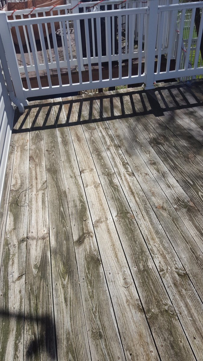 PowerWashingWow's tweet image. Make_the_Deck_Great_Again___2988x5312___OC_ #Powerwashing