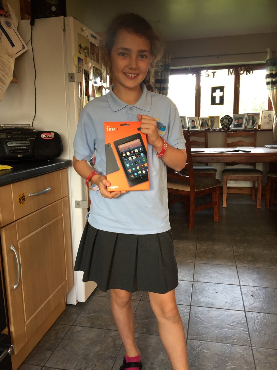 mandyjonas12's tweet photo. Thanks so much @CromerAcademy @drgeoffbaker . Esme so chuffed with her kindle. Excited to join her brothers next year https://t.co/wShO1AuViS