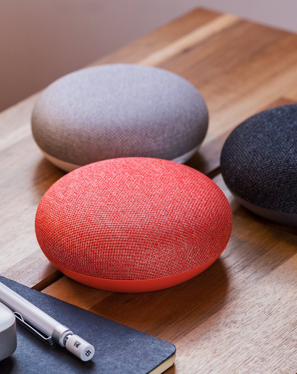 verge's tweet photo. A photographic portfolio of Google’s latest products https://t.co/bzPKrpyns9 https://t.co/5ajlZyXvgv