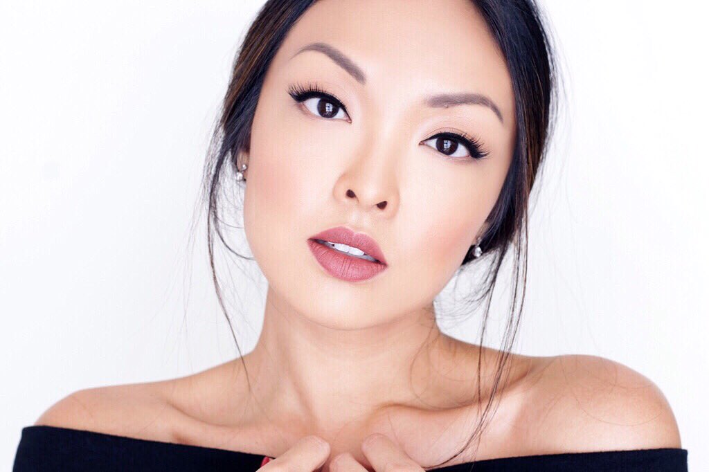 chiutips's tweet image. No one is you and that is your superpower ⭐️