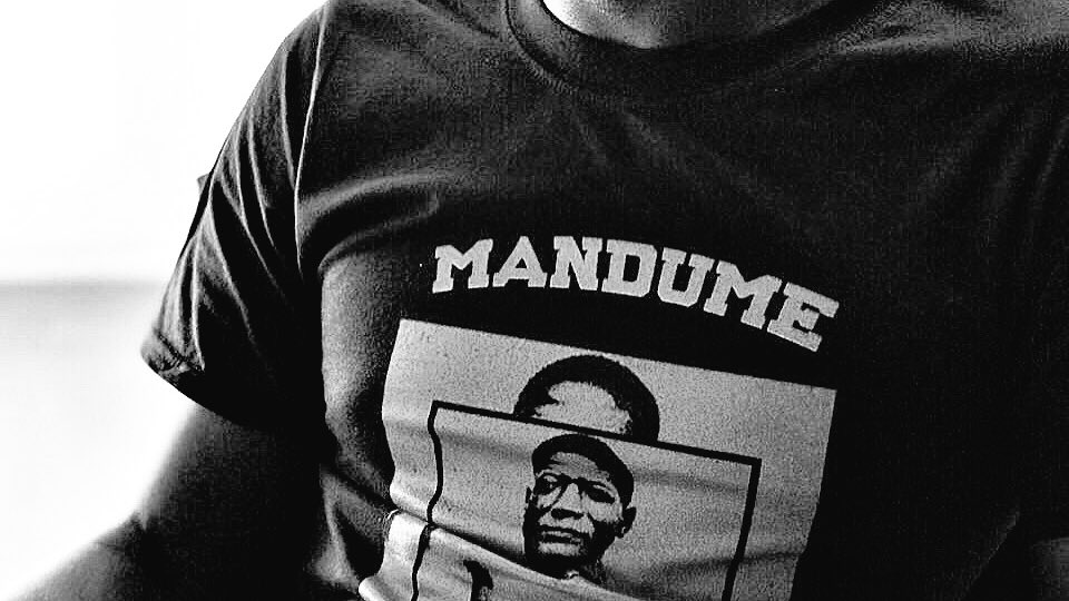 rivaluanda's tweet photo. Rivaliza-te já! vendas já disponíveis em Luanda.

Telm: +244 945379797

#Mandume #rivaluanda #SS17 https://t.co/Zhj1u6KS70