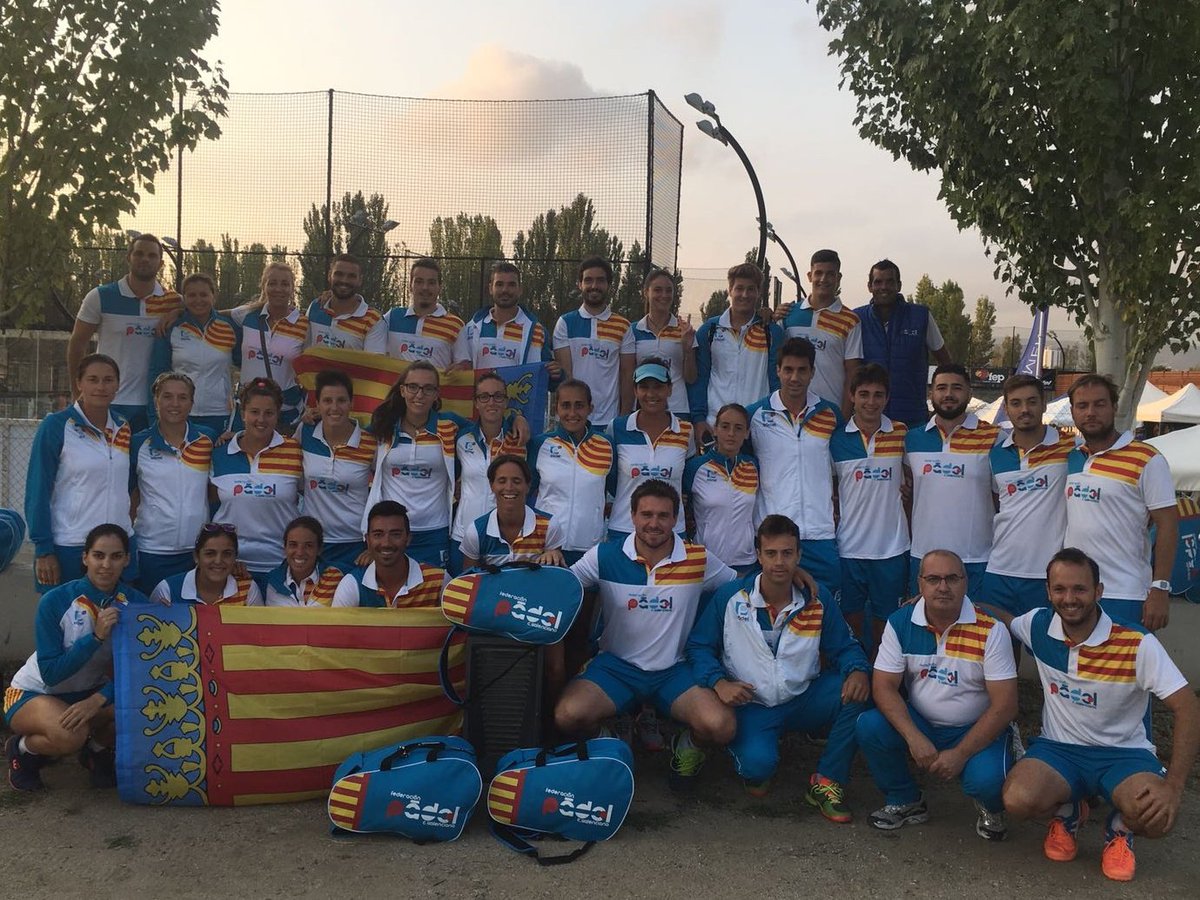Ya estamos en <a href="/padelbcn_elprat/">Padel Barcelona Prat</a> preparados para el #CESSAAAbsoluto. Vamos Valenciana! <a href="/padelfederacion/">Federación Española de Pádel</a>