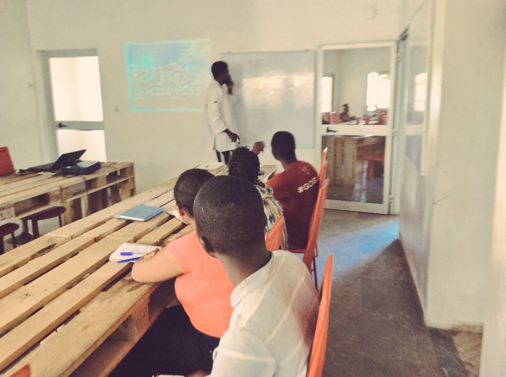 AgriTerres_'s tweet photo. #IoT by @senamekoffi and @jeanduchrtist : #WoeTERRES had a great time today! Along with @we_SCoPE  #SmartAgriculture https://t.co/HBgaydifA0
