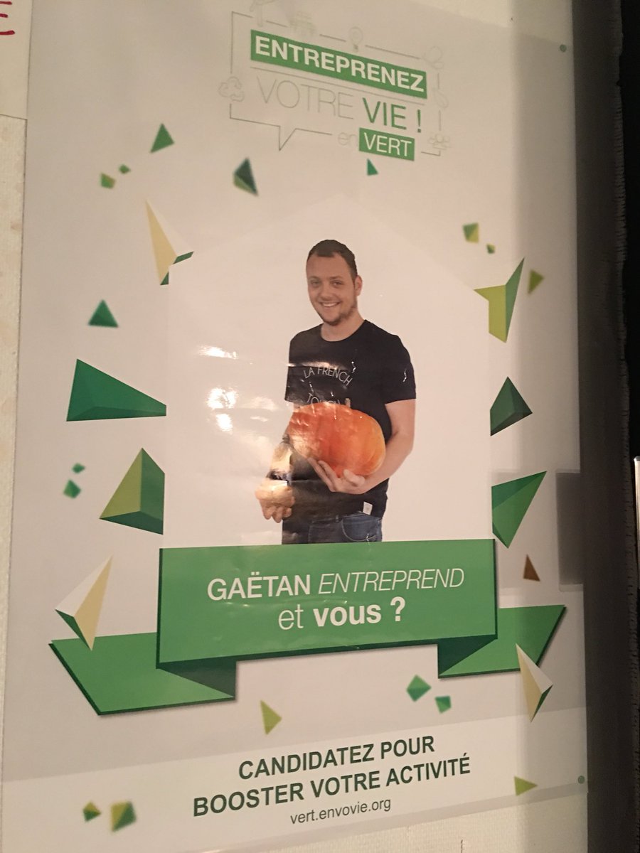 savarygaetan's tweet photo. J’ai ma grosse tête dans les locaux de @mangemalin ! Merci @EnVoVie 😘 #startup #MadeInArras https://t.co/agUfDrZoSE