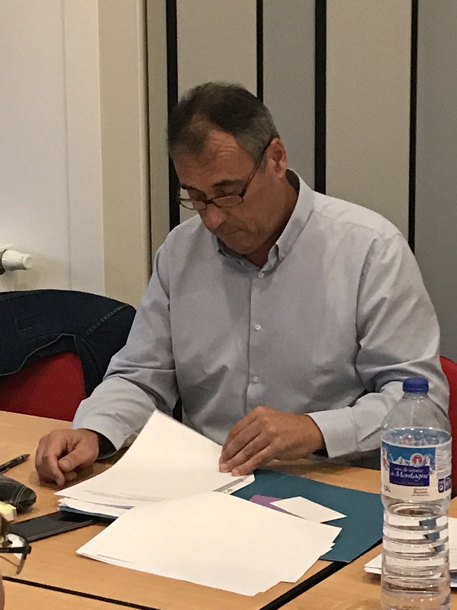 sophieprimas's tweet photo. Félicitations à Jean Luc Kokelka, nouveau maire #Neauphlette. A ses côtés pour la plus belle des missions. https://t.co/vFeWn42Gm4